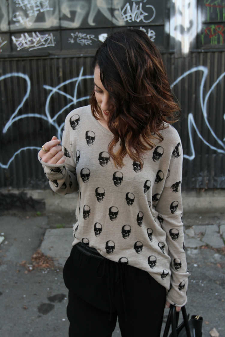 skull-cashmere-sweater-02